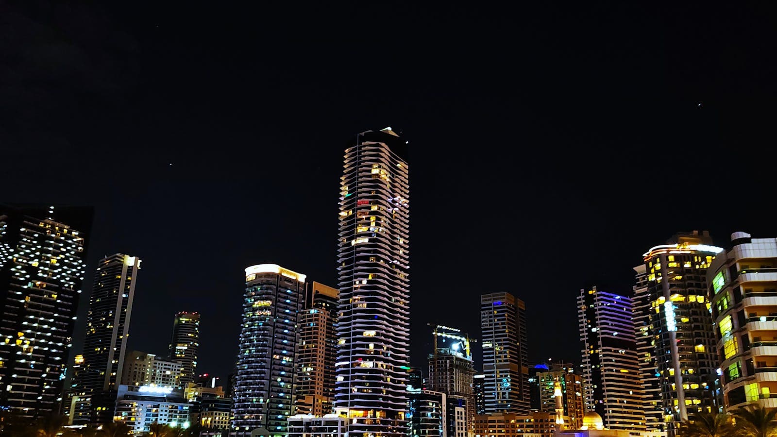 Off-Grid Solar for Rural UAE